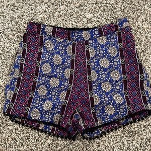 Hollister boho print shorts size 1